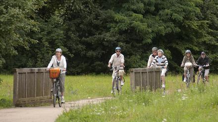 Das Wuhletal ist nicht nur bei Spaziergängern beliebt, sondern auch bei Radfahrern.