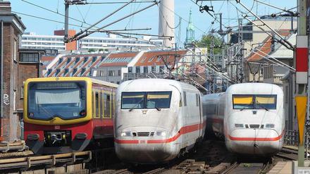 Alles voll. Etwa 1000 Fern-, Regional- und S-Bahn-Züge rollen über die Stadtbahn - pro Tag.
