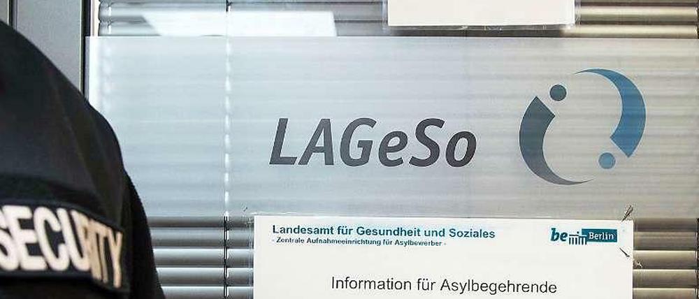 Lageso-Chef bewilligt dem Betreiber des Flüchtlingsheims in der Goerzallee 290.000 Euro.
