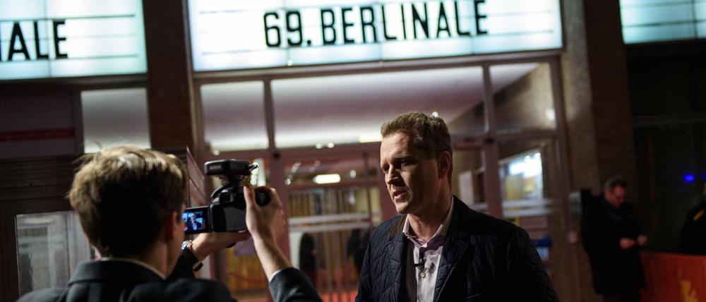 D AfD-Bundestagsabgeordnete Petr Bystron (AfD) vor dem Berliner Kino International 