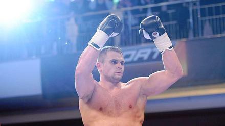 Denis Boizow bei einem Kampf.