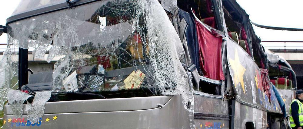 26. September 2010: Ein polnischer Reisebus verunglückt schwer. Schuld an dem Unfall war der Fehler einer PKW-Fahrerin.