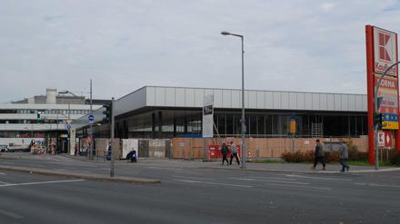 Baustelle Gesundbrunnen. Es gibt schon noch einiges zu tun am Empfangsgebäude des neuen Bahnhofs. 