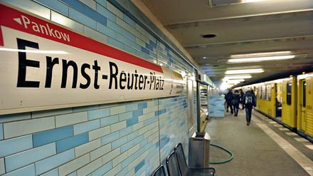Im U-Bahnhof Ernst-Reuter-Platz hat im Januar 2016 ein Mann eine junge Frau vor die U-Bahn gestoßen. Sie war sofort tot.