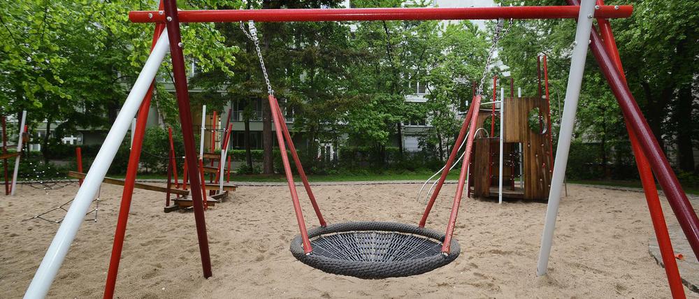 Ein Spielplatz in Schöneberg. Dort wurden im Mai 2015 Stecknadeln im Sand gefunden.