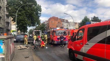Am S-Bahnhof Sonnenallee kam es am Dienstagvormittag zu einem schweren Verkehrsunfall