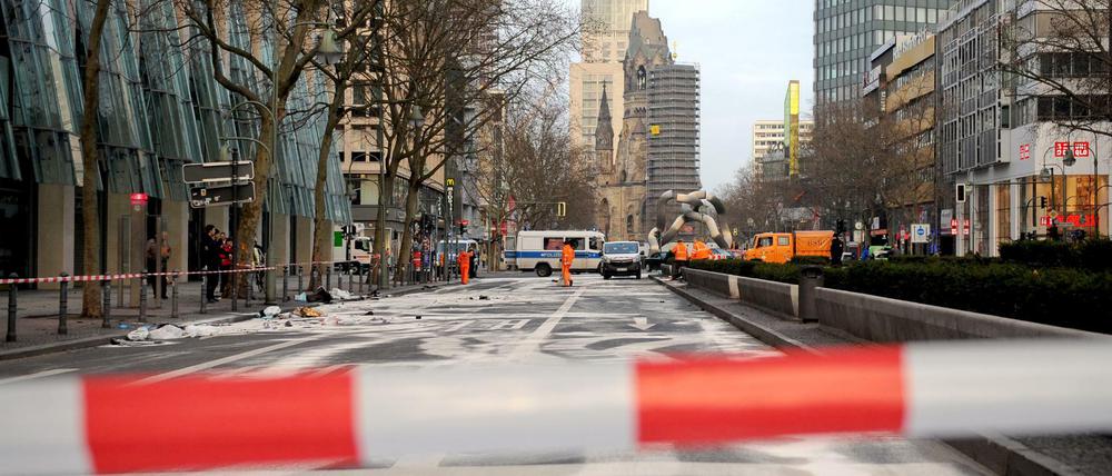 Die Berliner Tauentzienstraße nach einem fatalen illegalen Autorennen