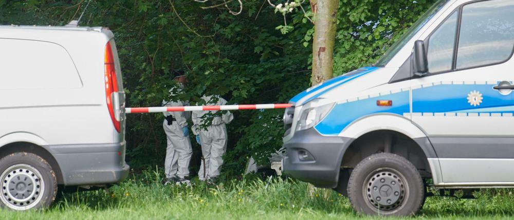 In einem Waldstück im Treptower Park wurde am 19. Mai eine männliche Leiche gefunden. 