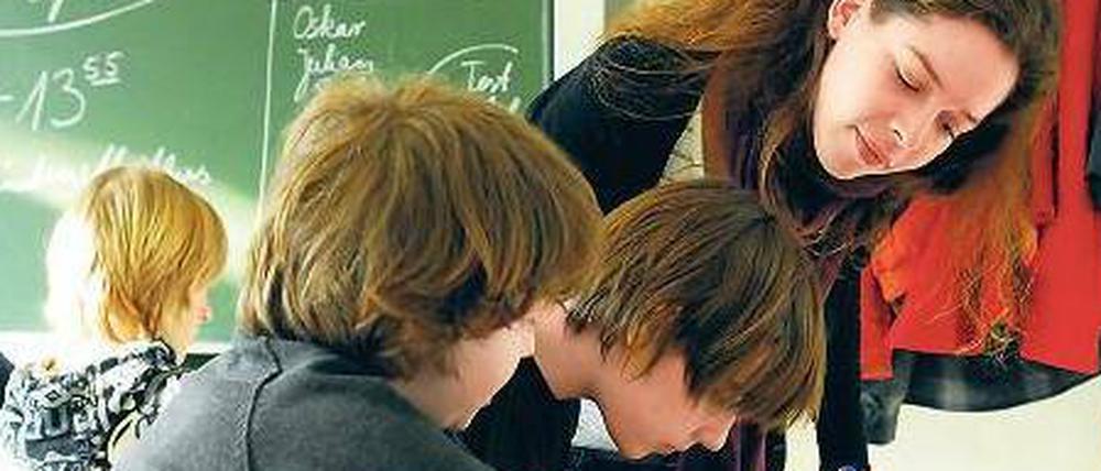 In Eigenverantwortung: Schüler der Evangelischen Schule Berlin Zentrum lernen, sich ihre Zeit selbst einzuteilen.