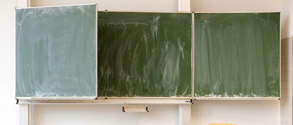 Ärger im Klassenzimmer: Eine Lehrerin hatte ihre Schüler das Horst-Wessel-Lied singen lassen.