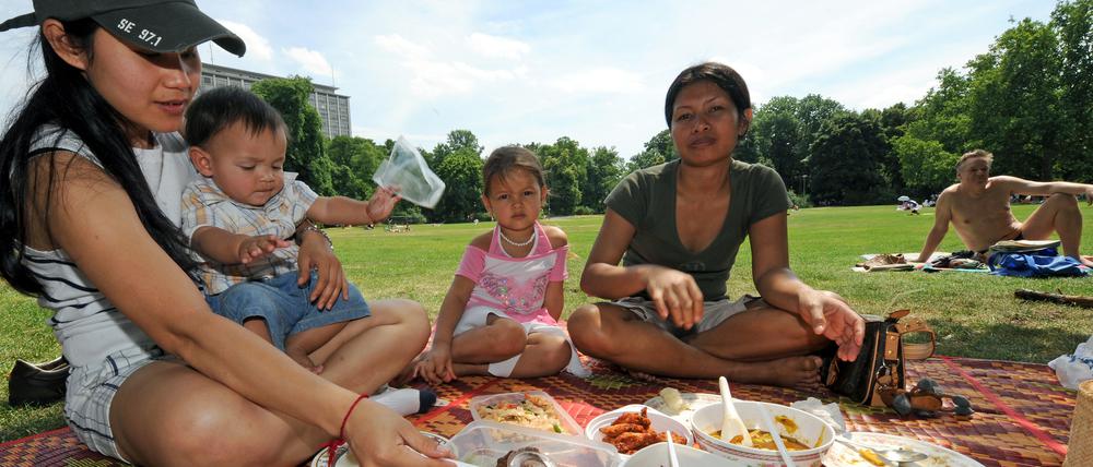 "Thaipark" heißt der bei Asiaten beliebte Treffpunkt in Wilmersdorf im Volksmund.