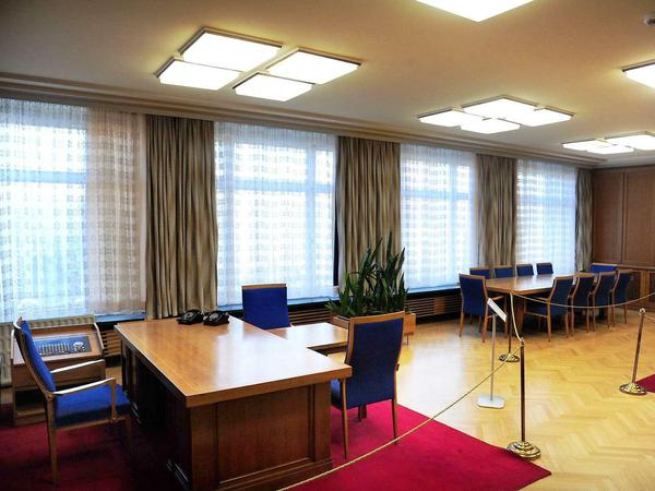 Erich Mielkes Büro im Haus 1 des Hauptquartiers des Ministeriums für Staatssicherheit. Heute befindet sich hier ein Stasi-Museum.