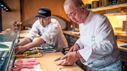 Die Kreationen von Nobuyuki Matsuhisa (r.) haben Köche auf der ganzen Welt inspiriert.