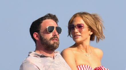 Ben Affleck and Jennifer Lopez beim Liebesurlaub in Italien.
