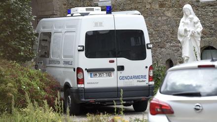 Der katholische Priester wurde in Saint-Laurent-sur-Sevres nahe Nantes getötet.