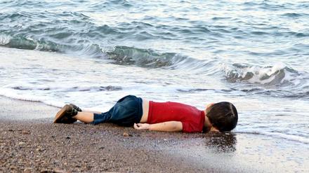 Der dreijährige Aylan Kurdi starb auf der Flucht mit seiner Familie im Mittelmeer.