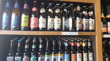 Deutsches Bier ist Kult. Im Supermarkt ist es schon für wenig Geld zu kaufen gebraut nach deutschem Reinheitsgebot.