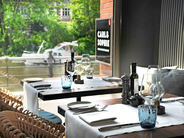 Das Restaurant „Carl &amp; Sophie“ im Hotel „Abion Spreebogen Waterside“ öffnet erst am 5. Juni wieder.