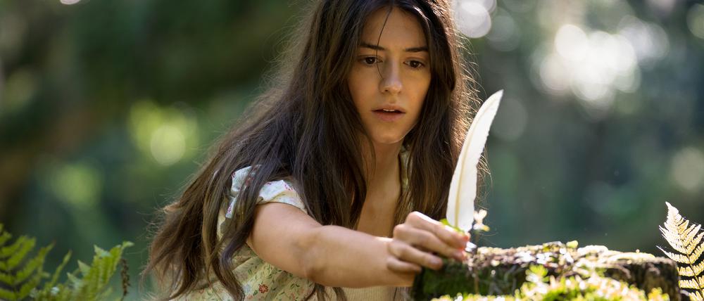 Daisy Edgar-Jones als Kya in „Der Gesang der Flusskrebse“.