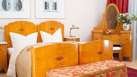 Biedermeiermöbel und orientalische Teppiche: Jedes Zimmer im Hotel Friedenau ist individuell eingerichtet.