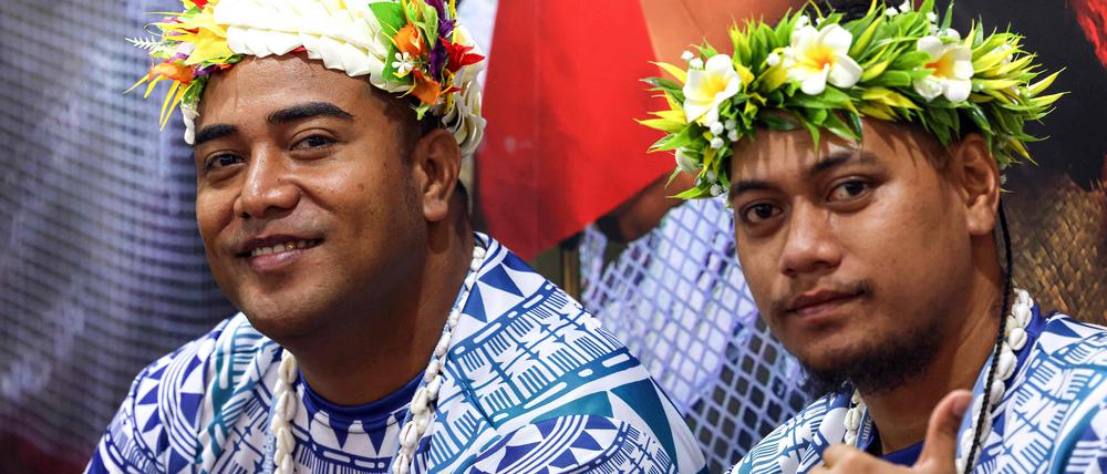 Zwei Teilnehmer aus Tuvalu, die der Klimakonferenz COP27 beiwohnten.