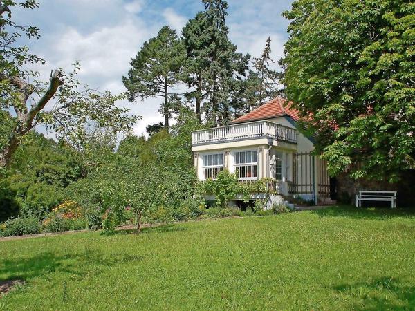 Im Sommer 1933 erwarb Hans Fallada das Anwesen in Carwitz in der Feldberger Seenlandschaft.