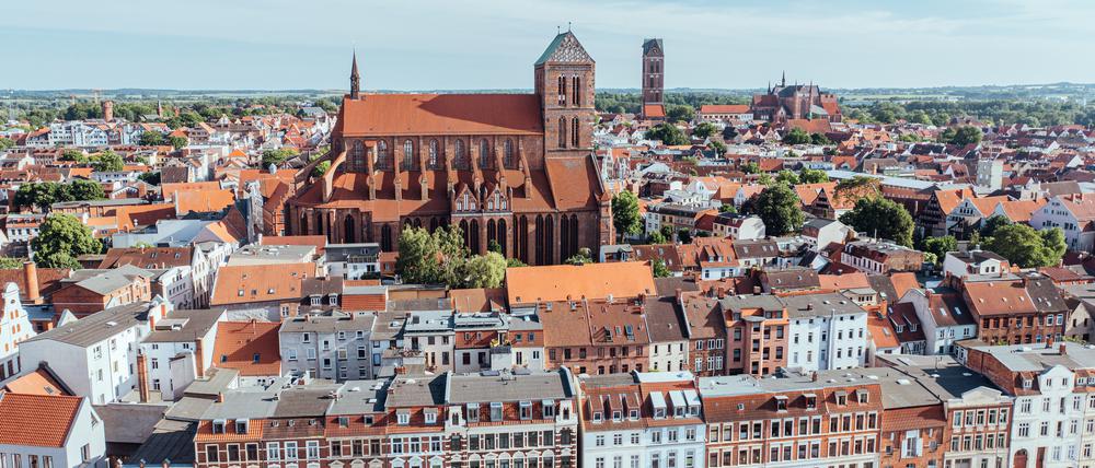 Panoramablick auf die Altstadt von Wismar, die nun Weltkulturerbe ist.