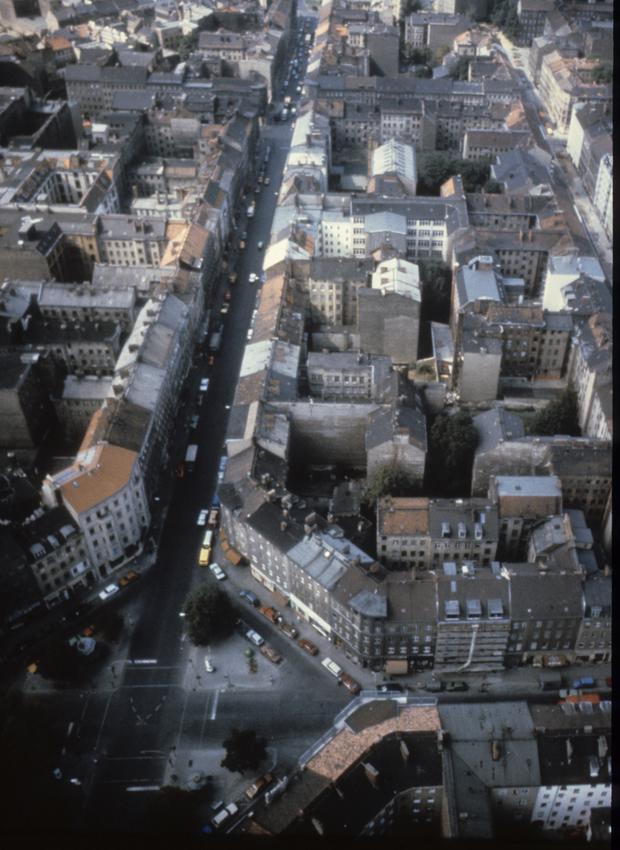 Verdichtetes Quartier: Die Gegend um den Heinrichplatz in einer Luftaufnahme von 1983.