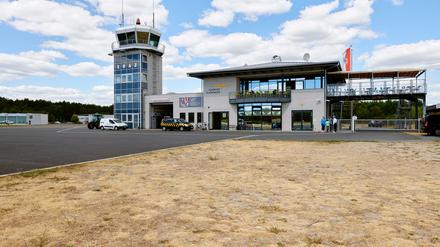 Der Flugplatz Schönhagen, etwa eine Stunde von Berlin entfernt, ist beliebt bei Geschäftsleuten.