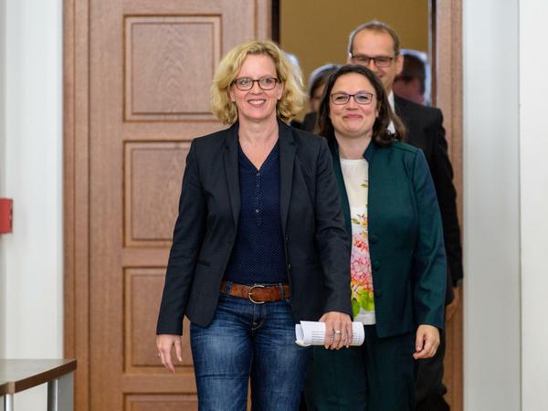Vorwärts immer, rückwärts nimmer. Natascha Kohnen (vorn) und SPD-Chefin Andrea Nahles.