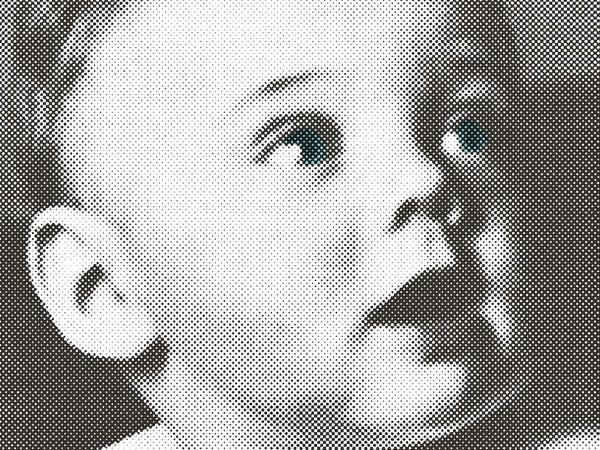 Hat eine Menge vor sich: Ein Kinderbild ziert das Cover des neuen Giorgio Armani-Buchs.