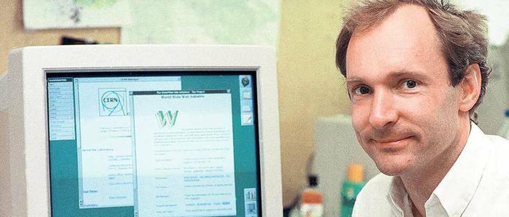 Revolutionär. Tim Berners-Lee 1994 an seinem Arbeitsplatz im CERN.