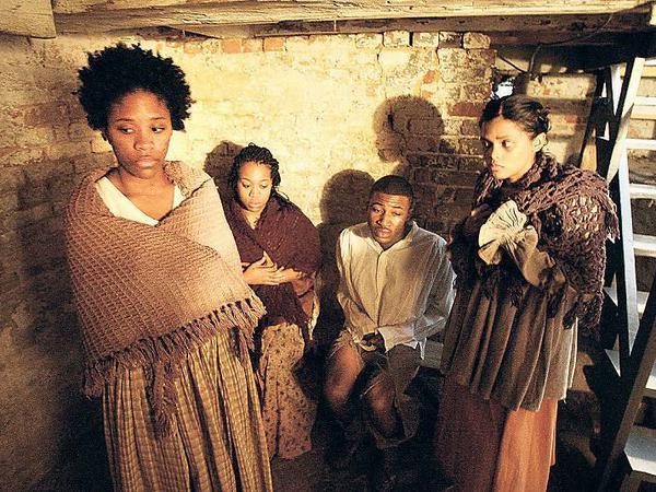 Im Untergrund. Schauspieler im Slave Haven Underground Railroad Museum in Memphis.