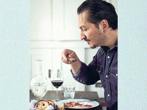 Claudio Del Principe: A Casa: Ein sinnliches Kochtagebuch mit 200 italienisch inspirierten Rezepten.