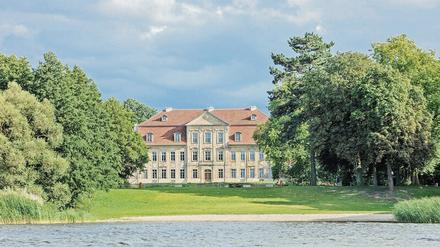 Schloss Kummerow in der Mecklenburger Seenplatte hat eine Ausstellung weltbekannter Fotokünstler.