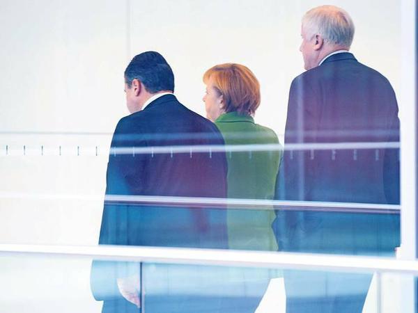 Horst Seehofer hat verkündet, dass Merkel nunmehr auch Kanzlerkandidatin der CSU werde