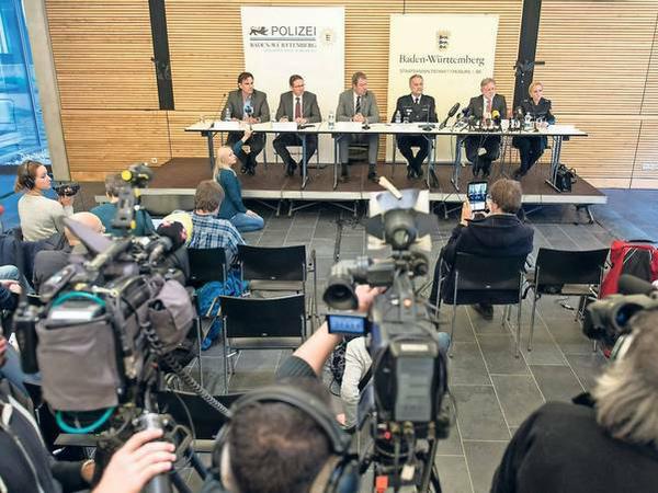 Fahndungserfolg. Die Sonderkommission der Freiburger Polizei erklärt am Samstag, wie sie es schaffte, dem Täter auf die Spur zu kommen und ihn zu fassen. 
