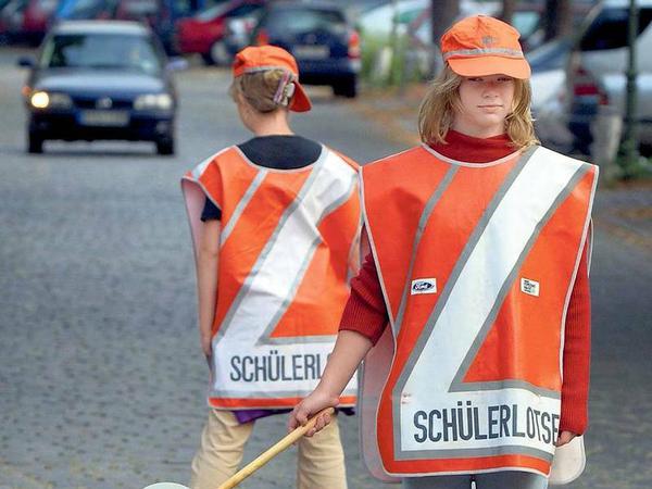 Kapituliert. In mehreren Berliner Bezirken haben Schulen ihre Lotsen abgezogen. Es wurde zu gefährlich.