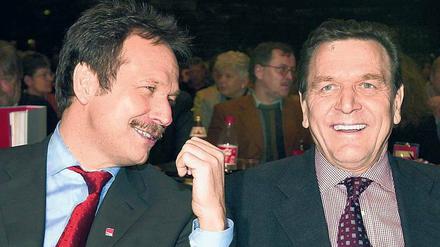Erbitterte Gegner im Streit um die Agenda 2010: Frank Bsirske und Gerhard Schröder.