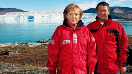 Mit dem damaligen Umweltminister Sigmar Gabriel reiste Angela Merkel 2007 nach Ilulissat in Grönland.