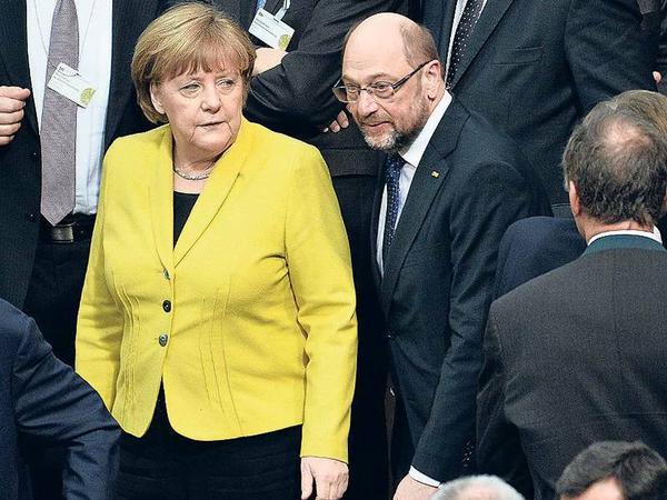 Angela Merkel und SPD-Spitzenkandidat Martin Schulz im Reichstag