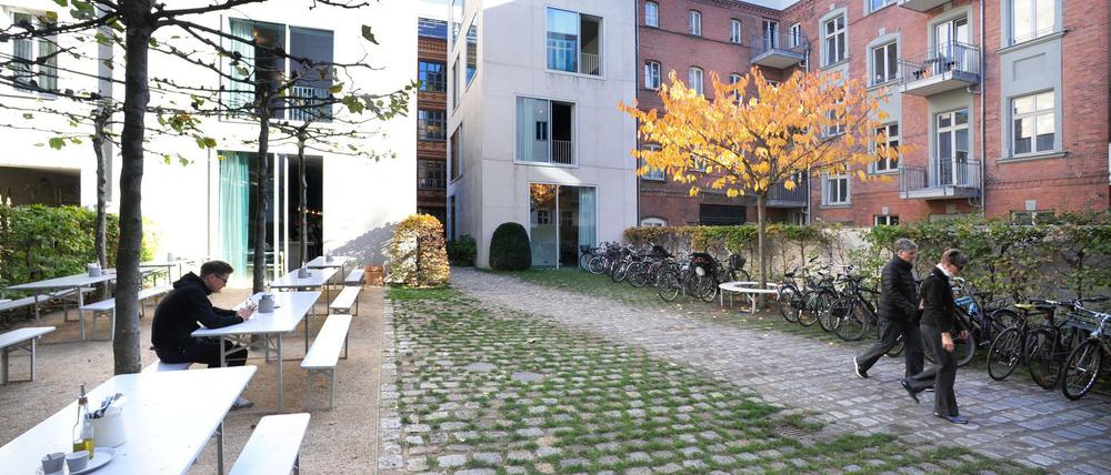 Hof und Gebäude der David Chipperfield Architects GmbH in Berlin-Mitte.