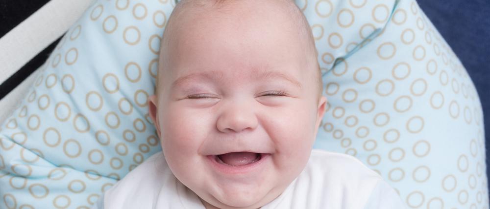 Sieben Monate alt und bester Dinge: Für den Philosophen Aristoteles war das erste Lachen eines Babys der Moment, in dem die Seele in den Körper kommt