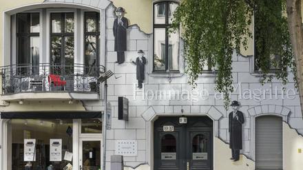 Auch die Fassade des "Hommage à Magritte" ist eine. 