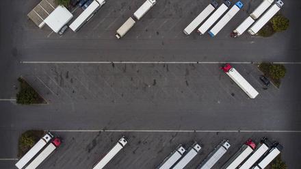 Geliefert. Knapp drei Viertel des Güterverkehrs in Deutschland wird durch Lastwagen umgeschlagen. 