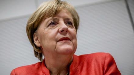 Bundeskanzlerin Angela Merkel (CDU) am Montag bei der Sitzung der CDU/CSU-Bundestagsfraktion.