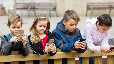 Auch für Kinder gehören Smartphones längst zum Alltag.