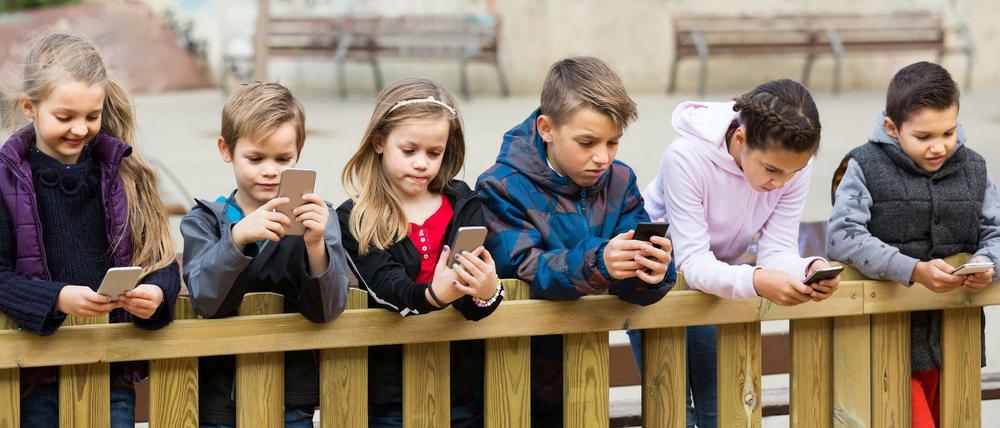 Auch für Kinder gehören Smartphones längst zum Alltag.