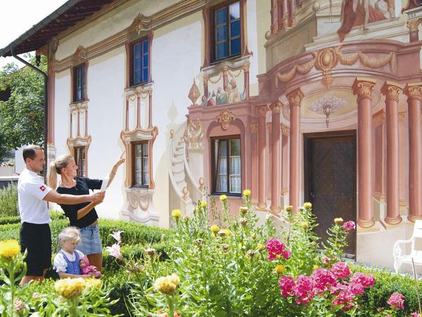 Ganz Oberammergau lebt von der Passion, hier das sogenannte Pilatushaus.