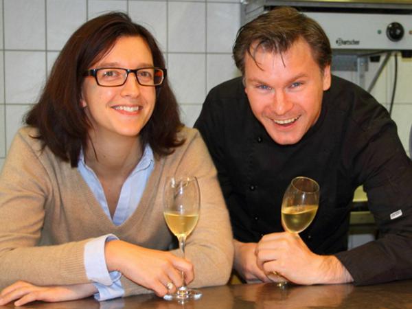 Claudia und Jörg Frankenhäuser in ihrem "Kochzimmer" in Beelitz